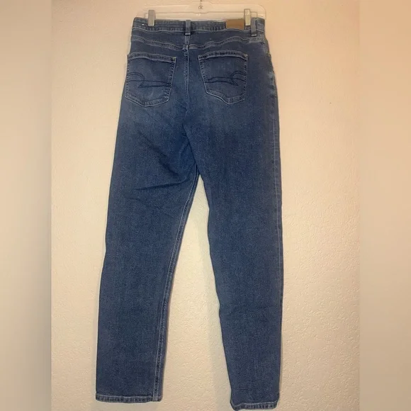 American Eagle Stretch Mom Jean 8L - Picture 2 of 5